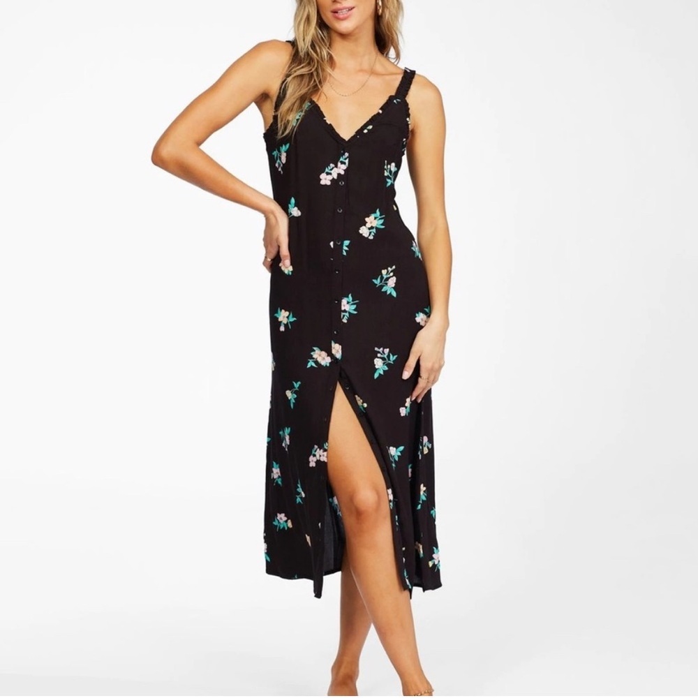 NWT Feminine Beachy Billabong Black Floral Midi Dress Size Small